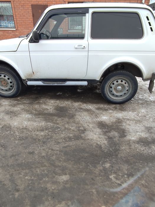 Продам ниву 21214