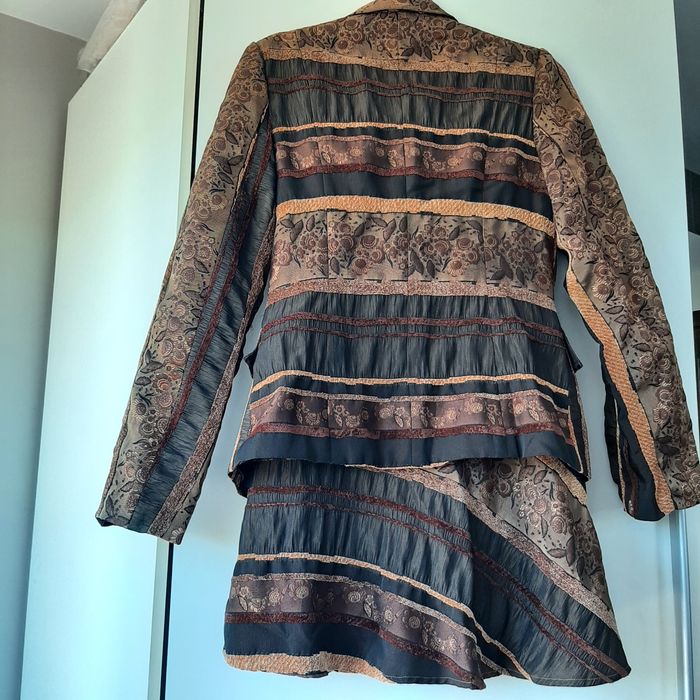 Costum dama matase brocart maro, mărimea 38
