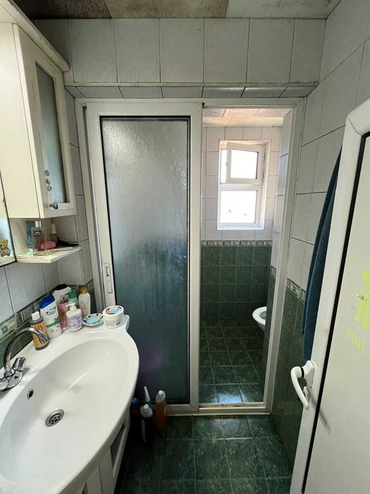 Етаж от къща за продажба в гр. Нови Пазар