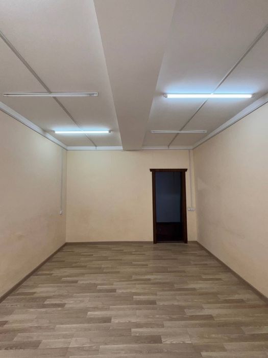 Аренда офис метро Мирзо Улугбек 1 этаж 15 и 17 кв м кондиционер Есть