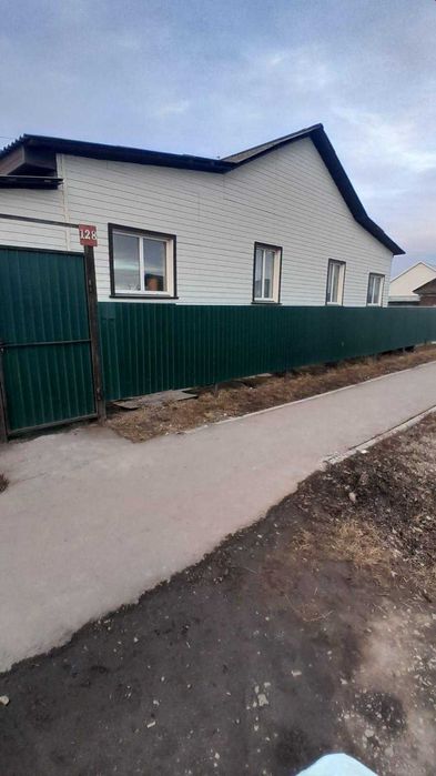 Продам дом 5 комнатный в Рабочем поселке