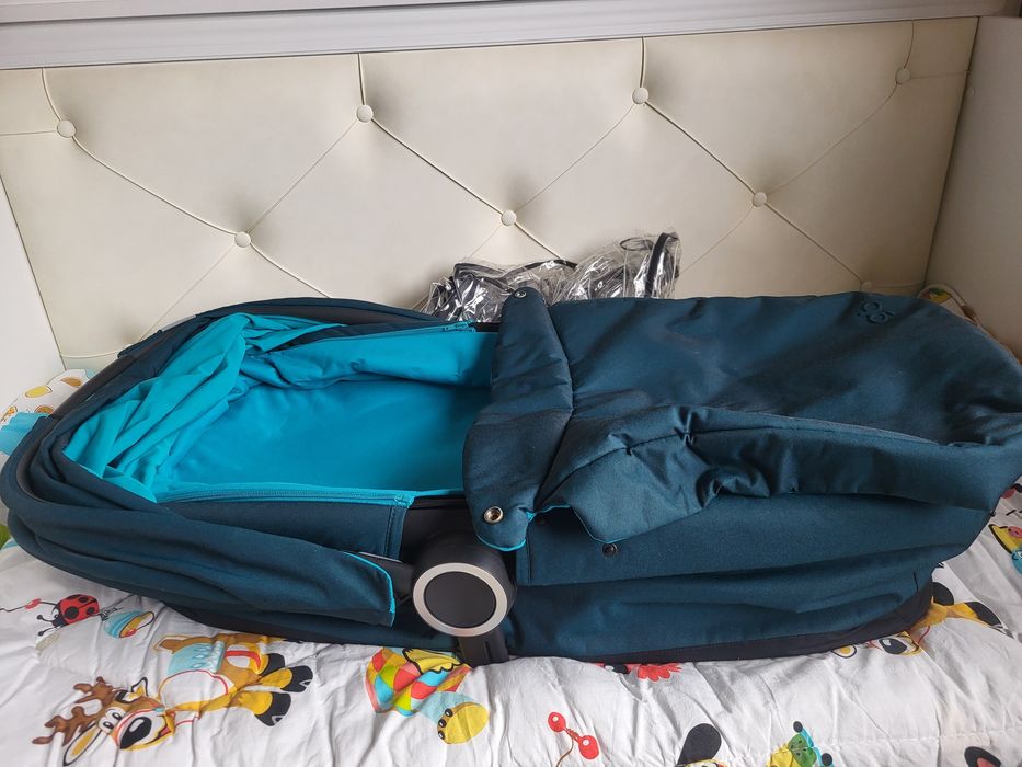 Детска количка 3 в 1 cybex gb maris.