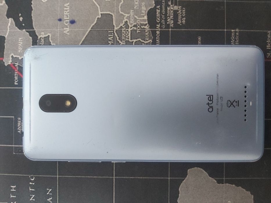 Smartfon artel U3