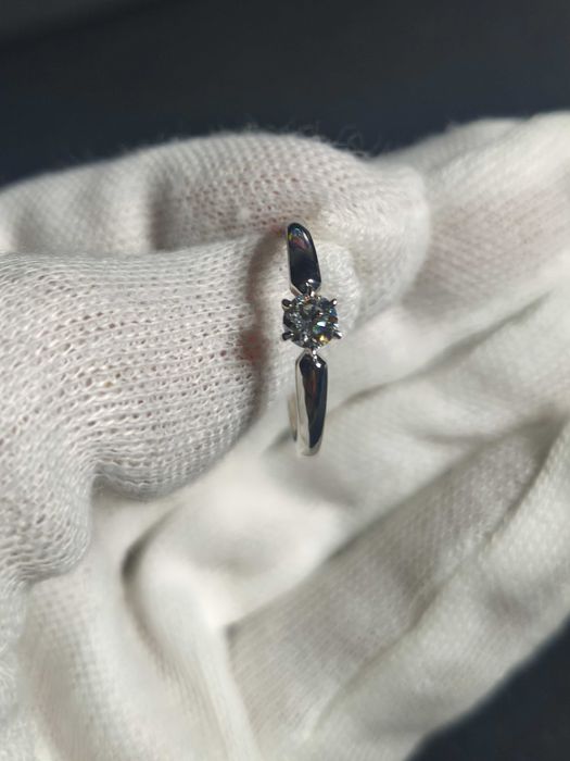 GIA Сертифициран Диамантен Пръстен 0.30ct. E/VS2 18к Бяло Злато