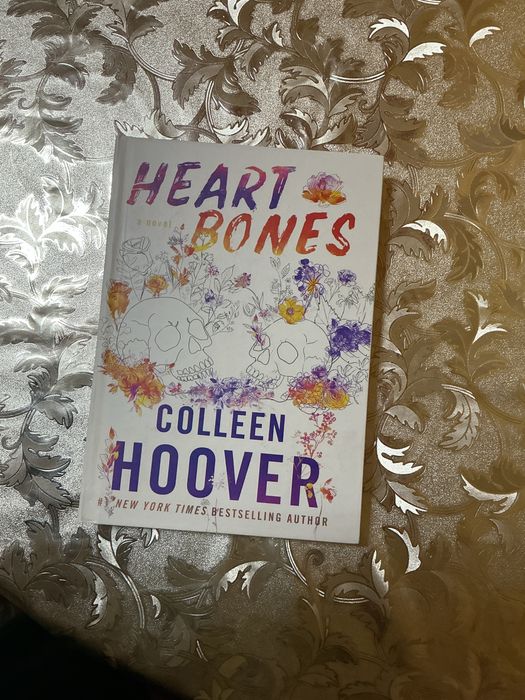 Heart Bones by Colleen Hoover