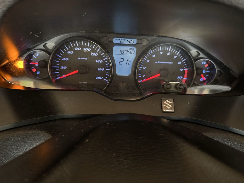 Suzuki Burgman 400  abs 2015г.