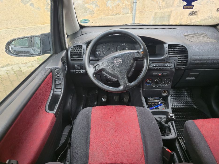Vând Opel Zafira-A din 2002 1.8 înmatriculat