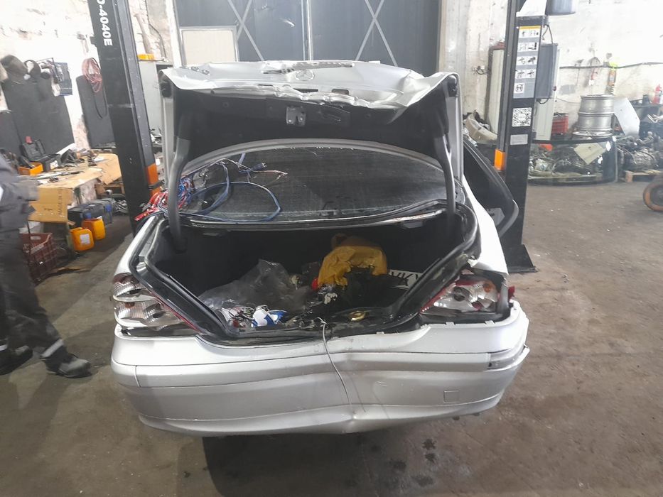 Brat bascula spate Mercedes-Benz C-Class W203/S203/CL203 [facelift] [