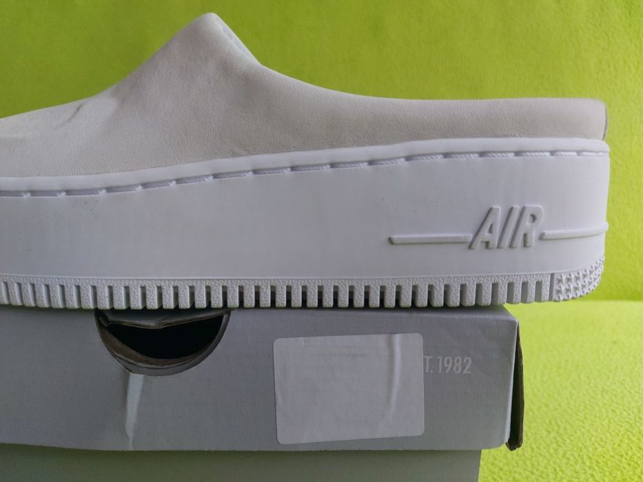 Nike Air-40н-НОВО-Оригинални