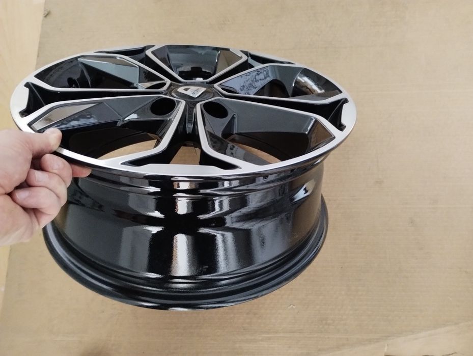 Jante Noi Dacia Duster R16