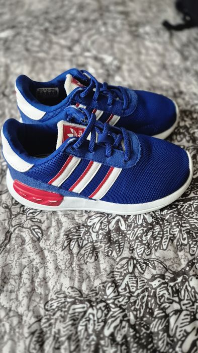 Adidasi copii marimea 26