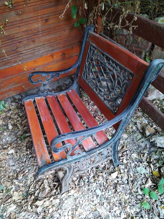 Mobilier gradina, masa, scaune solide din aluminiu turnat, banca.