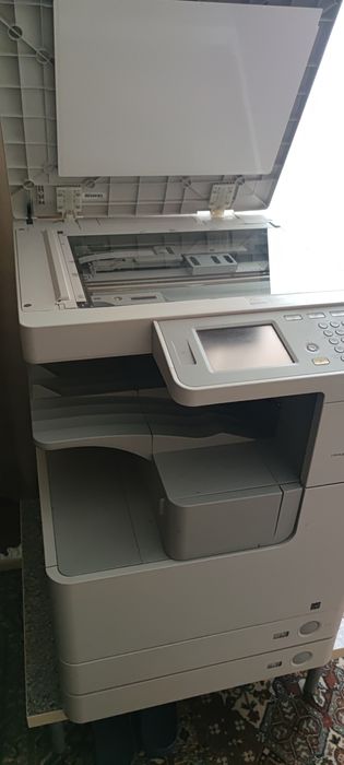 Imprimantă  xerox Canon 2525