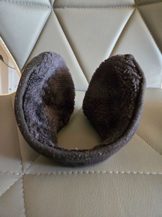 Incalzitor urechi Karl Lagerfeld, casti iarna, urechi care tin cald