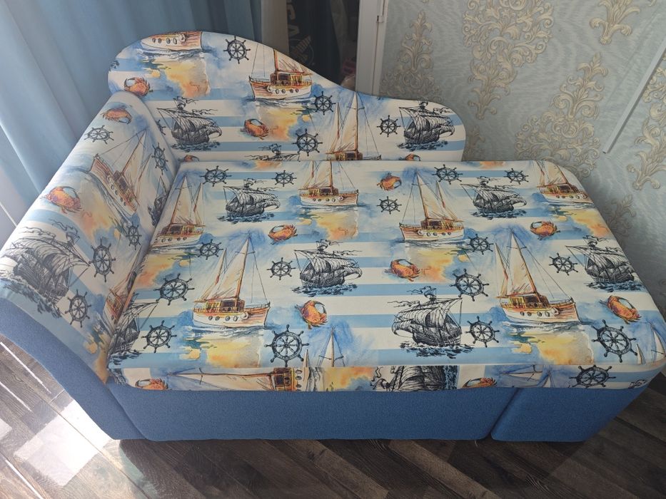 Детский диванчик