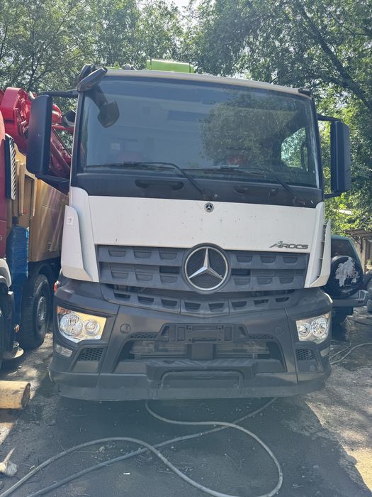 Автобетононасос -63