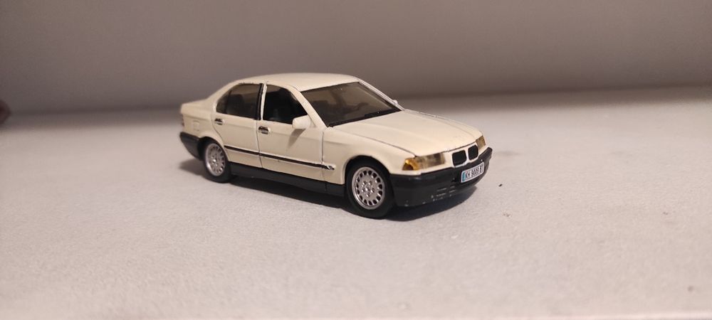 Метални модели BMW E36 1:43