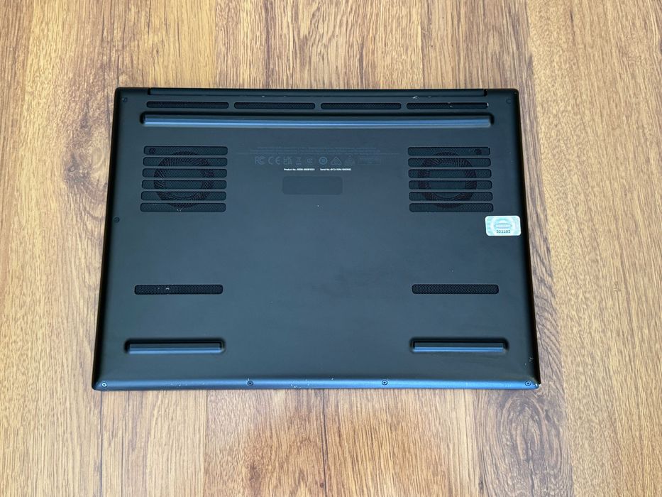 14' 2.5K 240Hz Ryzen 9 8945HS Razer Blade 32GB DDR5/512GB NVMe/Nvidia RTX 4070 8GB/Бат. 6ч.