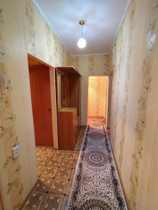 Продаётся 4 комнатная квартира,