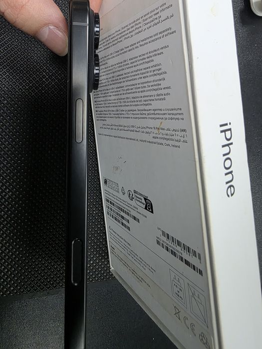 Iphone 16 pro max Black Titanium 256 gb като нов Гаранция