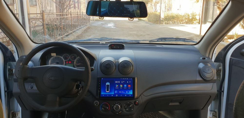 Некся З сотилади.