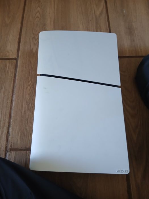 Vand ps 5 slim in stare foarte buna