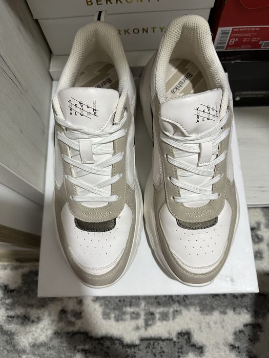 Кроссовки Bershka 40 размера