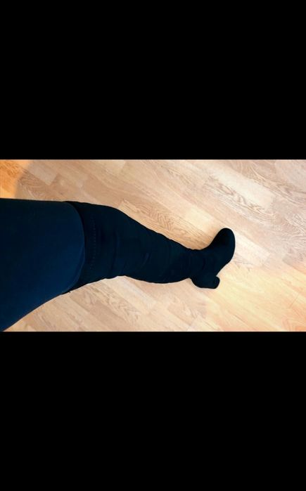 Cizme cu toc peste genunchi