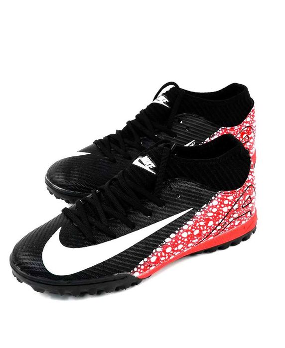 Sarakanoshka Nike New