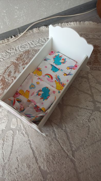 Продам детскую кроватку