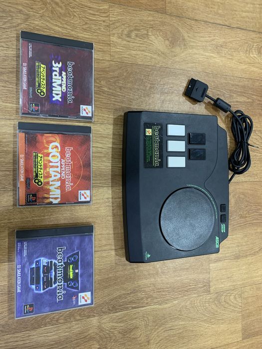 Beatmania PS1 controller с играми