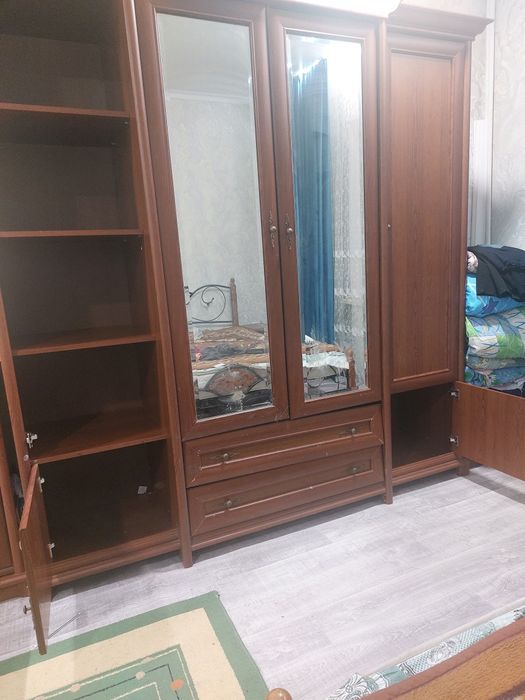 Продаётся спальный шкаф