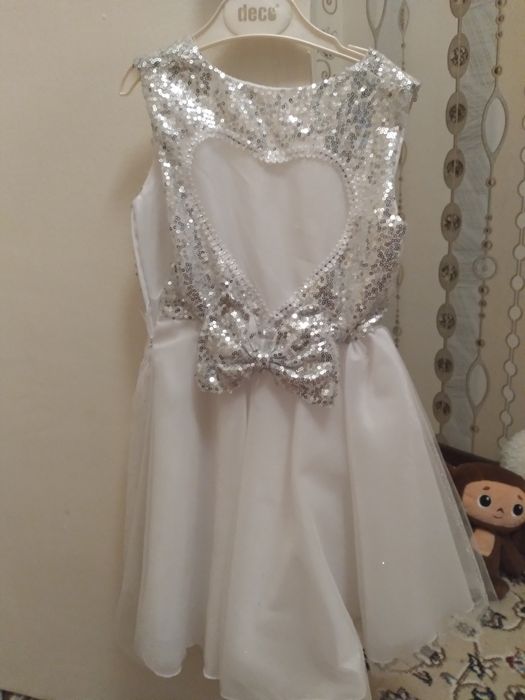 Продам детское платье