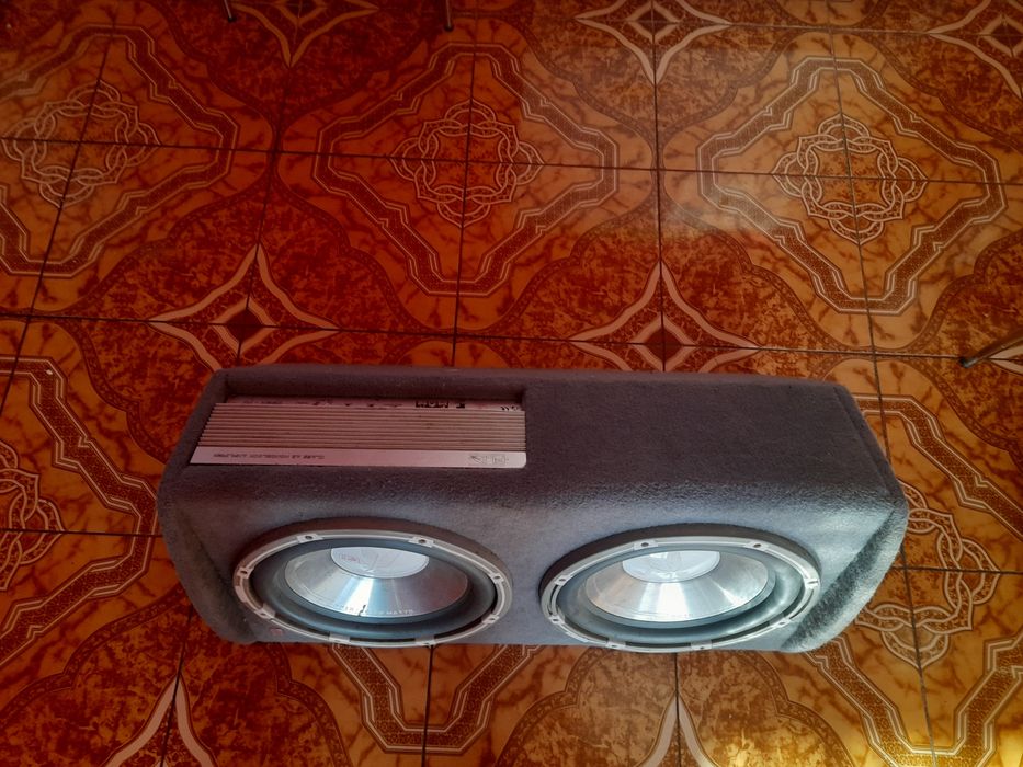 Vând swboofer auto fli