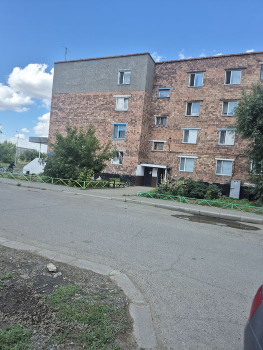 Продам трехкомнатную квартиру