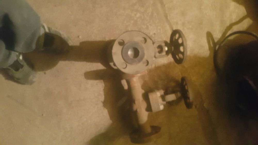 Задвижки . Краны .