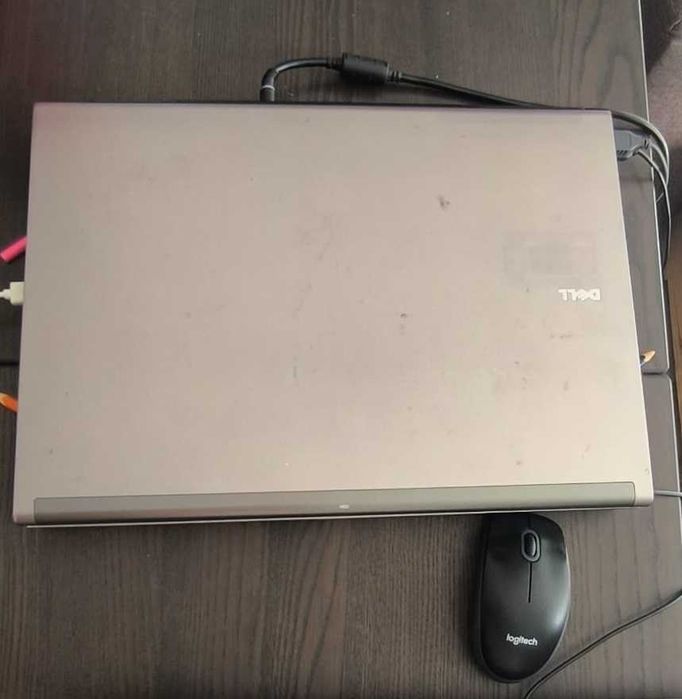 Dell Precision M6500 – 17" i7-840QM/32 GB RAM/1 GB VRAM + Power Supply 240W