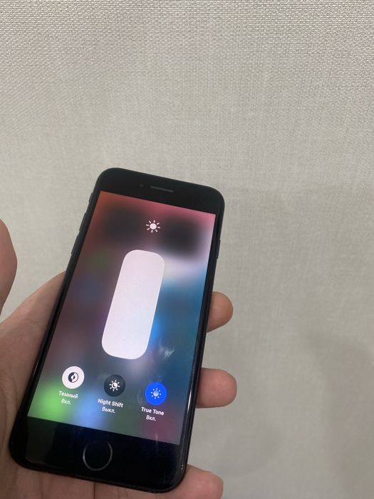 Айфон se в очень хорошем состоянии