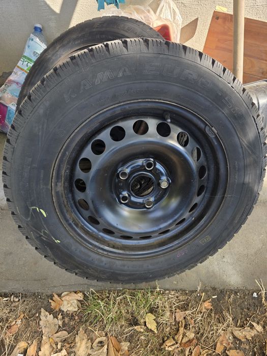 Set cauciucuri si jante  iarna 195/65/15 VAG, Skoda, VW