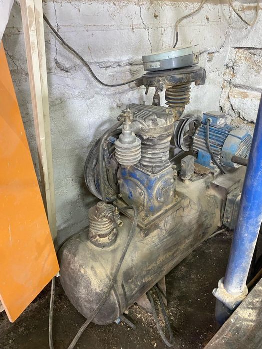 Компрессор продам