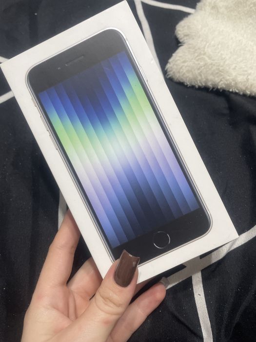 Айфон SE 2022г 128гб память