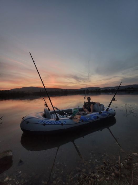 Vand barca gonflabila pescuit