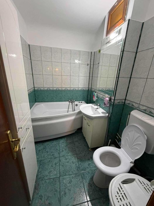 Apartamanet de inchiriat 3 camere Craiova, Rovine, dezrobirii G-uri
