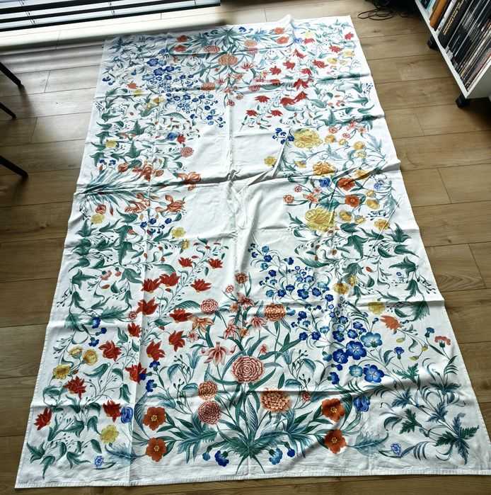 Vand fata de masa mare