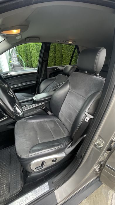 Mercedes-Benz ML 320 CDI V6 – 2009 – 229.000 km