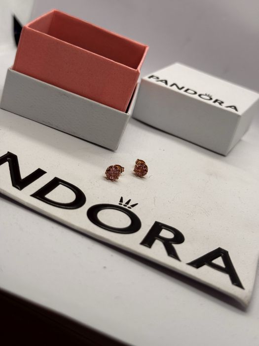 Пандора обеци Pandora