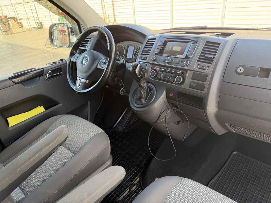 VOLKSWAGEN Caravelle 2014 — imagine 5