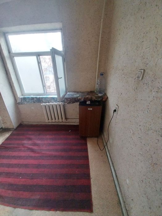 1 xona 4/5 Sergeli-4  da