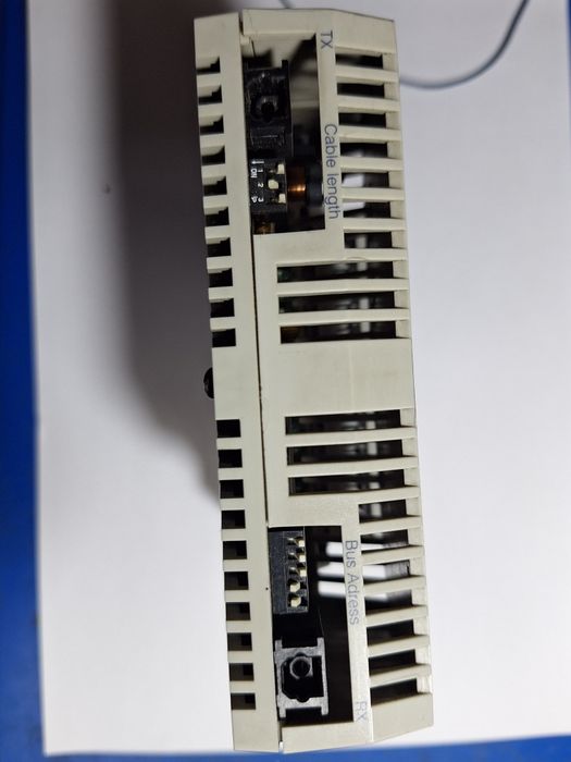 NUM  16intrari analogice, comunicare fibră