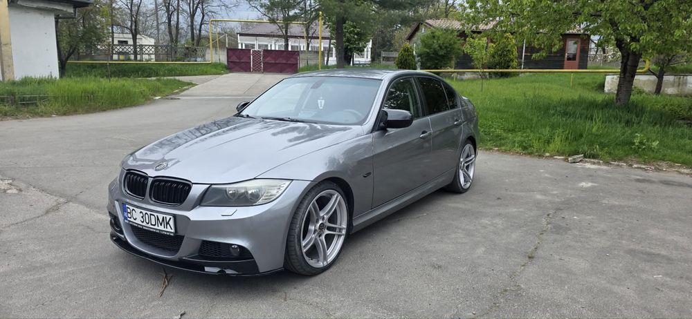 BMW 3 Series 2009